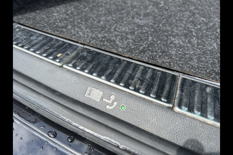 Škoda Superb Combi 1.4 TSI iV Sportline Business PHEV | PLUG-IN HYBRIDE | ADD CRUISE | STOEL/ STUURVERWARMING | ELEK. TREKHAAK | 360 CAMERA| ACHTERBANK VERWARMD| TREKHAAK | BOM VOL OPTIES | RIJKLAAR GELEVERD MET 12 MND BOVAG GARANTIE |