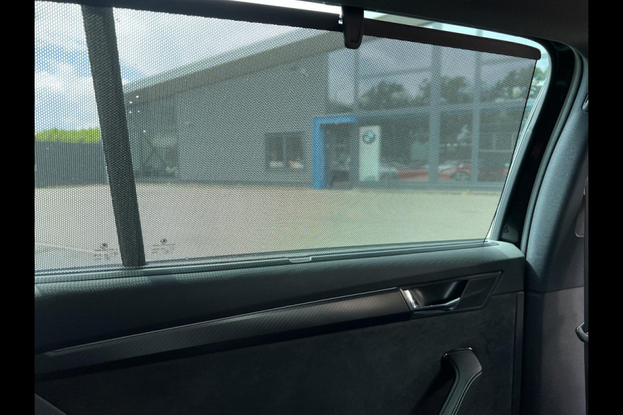 Škoda Superb Combi 1.4 TSI iV Sportline Business PHEV | PLUG-IN HYBRIDE | ADD CRUISE | STOEL/ STUURVERWARMING | ELEK. TREKHAAK | 360 CAMERA| ACHTERBANK VERWARMD| TREKHAAK | BOM VOL OPTIES | RIJKLAAR GELEVERD MET 12 MND BOVAG GARANTIE |