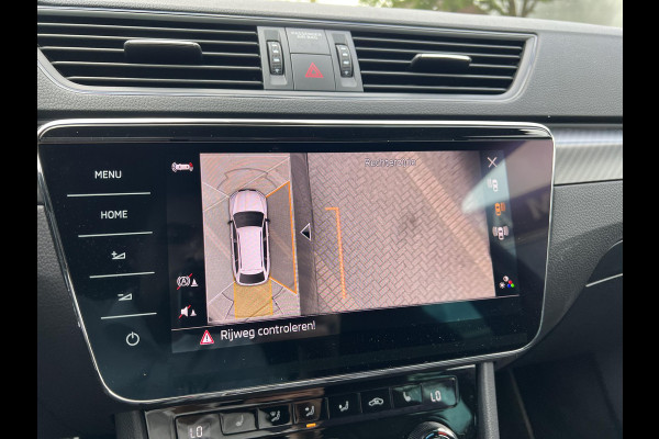 Škoda Superb Combi 1.4 TSI iV Sportline Business PHEV | PLUG-IN HYBRIDE | ADD CRUISE | STOEL/ STUURVERWARMING | ELEK. TREKHAAK | 360 CAMERA| ACHTERBANK VERWARMD| TREKHAAK | BOM VOL OPTIES | RIJKLAAR GELEVERD MET 12 MND BOVAG GARANTIE |