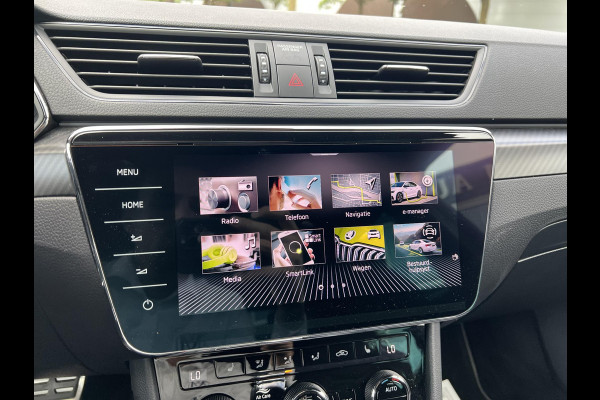 Škoda Superb Combi 1.4 TSI iV Sportline Business PHEV | PLUG-IN HYBRIDE | ADD CRUISE | STOEL/ STUURVERWARMING | ELEK. TREKHAAK | 360 CAMERA| ACHTERBANK VERWARMD| TREKHAAK | BOM VOL OPTIES | RIJKLAAR GELEVERD MET 12 MND BOVAG GARANTIE |
