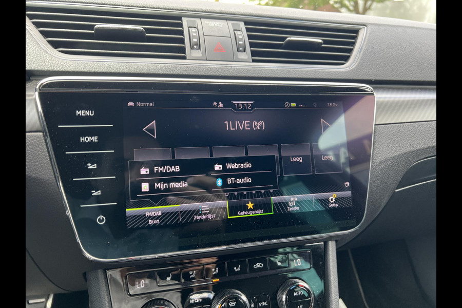 Škoda Superb Combi 1.4 TSI iV Sportline Business PHEV | PLUG-IN HYBRIDE | ADD CRUISE | STOEL/ STUURVERWARMING | ELEK. TREKHAAK | 360 CAMERA| ACHTERBANK VERWARMD| TREKHAAK | BOM VOL OPTIES | RIJKLAAR GELEVERD MET 12 MND BOVAG GARANTIE |