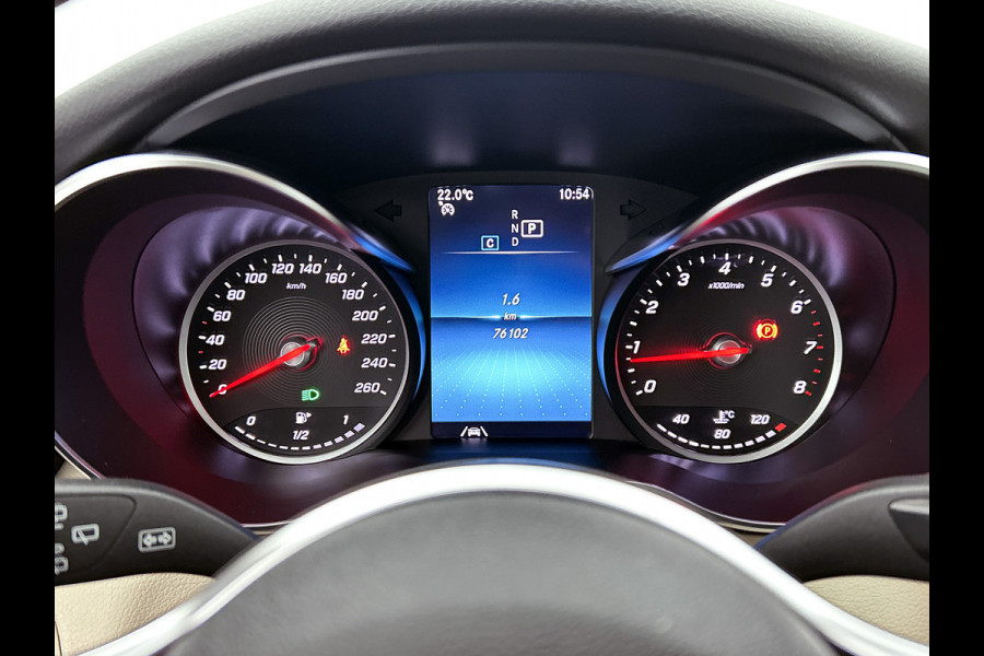 Mercedes-Benz C-Klasse Estate 180 Business Solution Avantgarde | Panoramadak | Multi spaaks lichtmetalen velgen | Navigatie | Parking support | Inclusief 24 maanden MB Certified garantie voor Europa.
