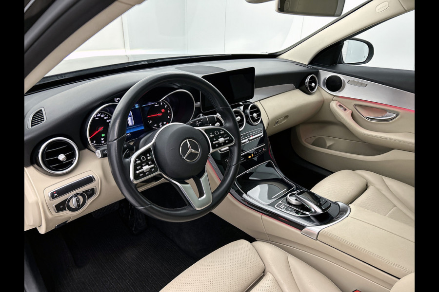 Mercedes-Benz C-Klasse Estate 180 Business Solution Avantgarde | Panoramadak | Multi spaaks lichtmetalen velgen | Navigatie | Parking support | Inclusief 24 maanden MB Certified garantie voor Europa.