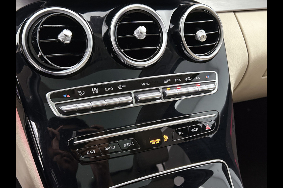 Mercedes-Benz C-Klasse Estate 180 Business Solution Avantgarde | Panoramadak | Multi spaaks lichtmetalen velgen | Navigatie | Parking support | Inclusief 24 maanden MB Certified garantie voor Europa.