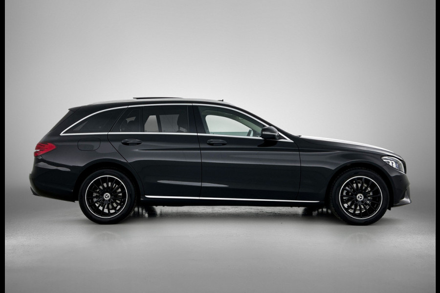 Mercedes-Benz C-Klasse Estate 180 Business Solution Avantgarde | Panoramadak | Multi spaaks lichtmetalen velgen | Navigatie | Parking support | Inclusief 24 maanden MB Certified garantie voor Europa.