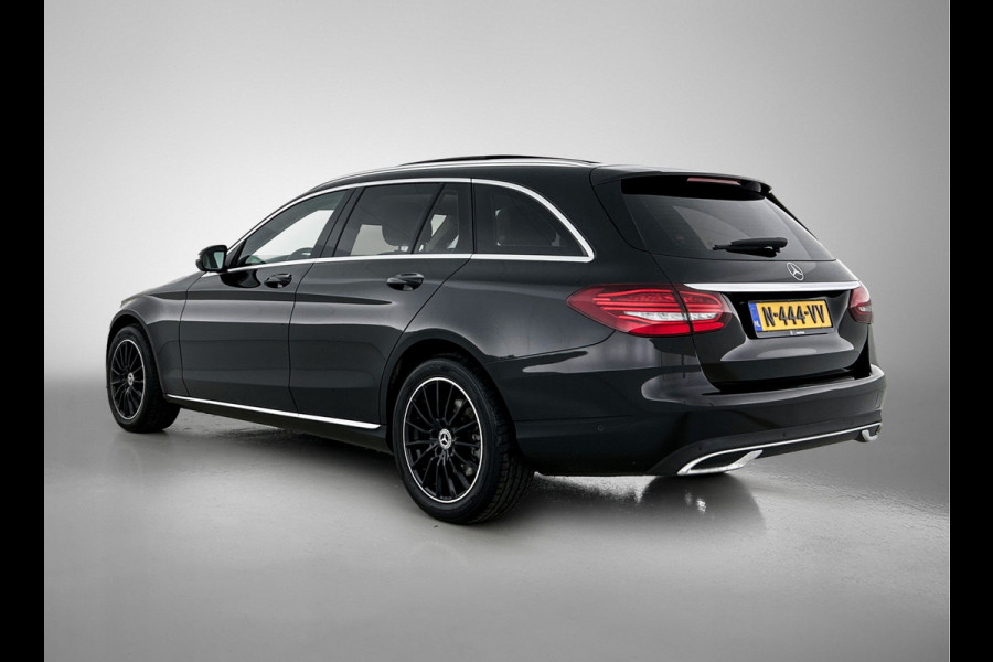 Mercedes-Benz C-Klasse Estate 180 Business Solution Avantgarde | Panoramadak | Multi spaaks lichtmetalen velgen | Navigatie | Parking support | Inclusief 24 maanden MB Certified garantie voor Europa.