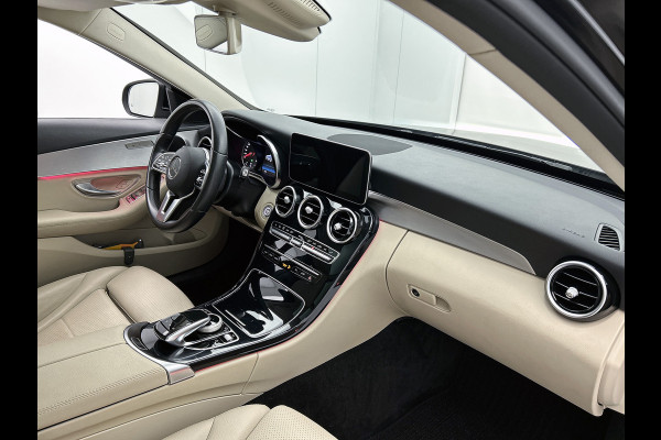 Mercedes-Benz C-Klasse Estate 180 Business Solution Avantgarde | Panoramadak | Multi spaaks lichtmetalen velgen | Navigatie | Parking support | Inclusief 24 maanden MB Certified garantie voor Europa.