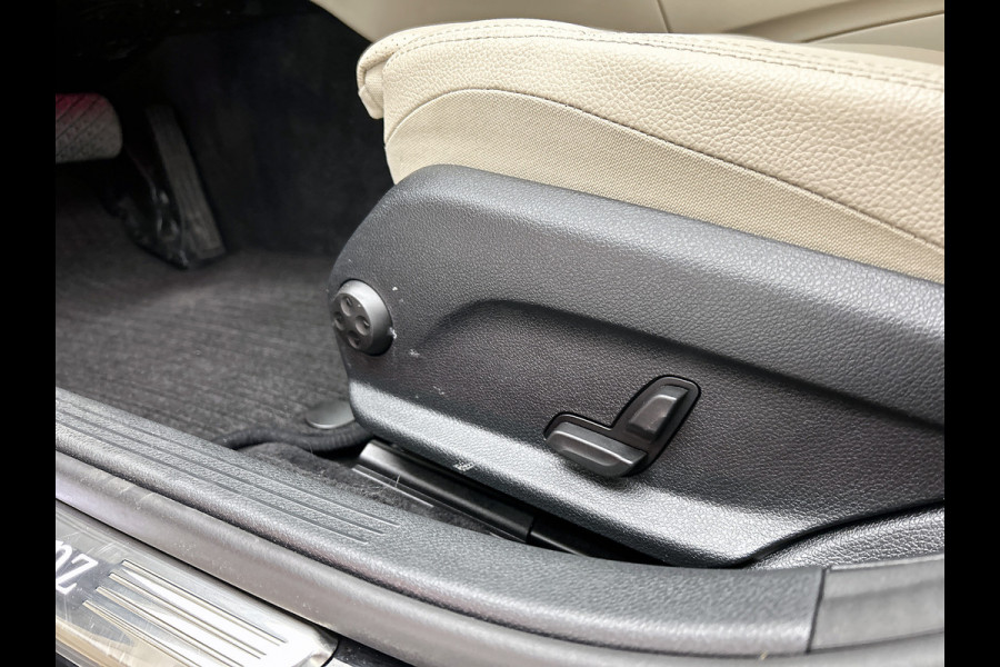 Mercedes-Benz C-Klasse Estate 180 Business Solution Avantgarde | Panoramadak | Multi spaaks lichtmetalen velgen | Navigatie | Parking support | Inclusief 24 maanden MB Certified garantie voor Europa.