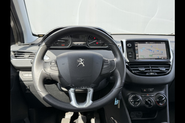 Peugeot 2008 BWJ 2017 | 1.2PT 111PK Blue Lion | TREKHAAK | PANO DAK | AIRCO | NAVI | CRUISE | PDC |