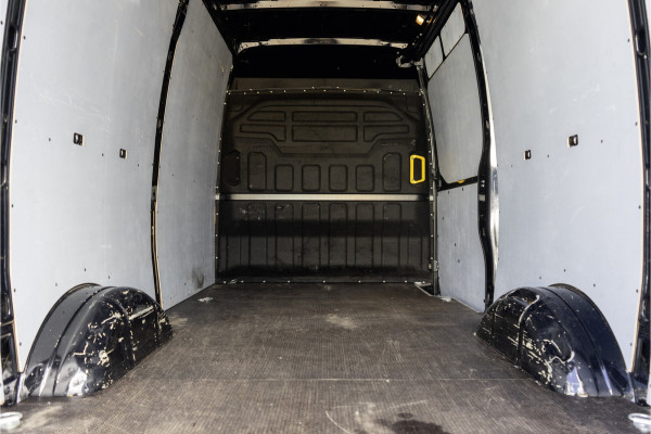 Iveco Daily 35S16V L2H2 | Automaat | Camera | 3.5T Trekgewicht | Climate | Cruise | Euro 6