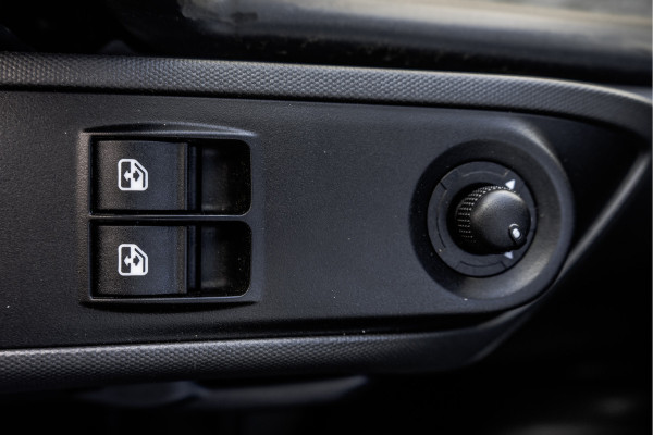 Iveco Daily 35S16V L2H2 | Automaat | Camera | 3.5T Trekgewicht | Climate | Cruise | Euro 6