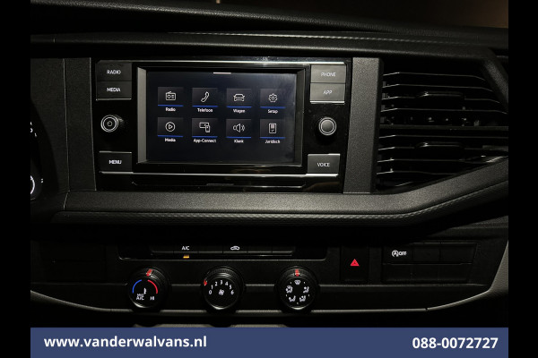 Volkswagen Transporter 2.0 TDI 150 pk L2H1 Euro6 # Airco | Trekhaak | Apple Carplay | Android Auto Parkeersensoren, Cruisecontrol