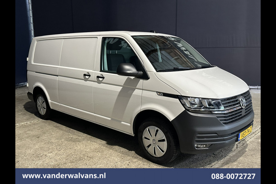 Volkswagen Transporter 2.0 TDI 150 pk L2H1 Euro6 # Airco | Trekhaak | Apple Carplay | Android Auto Parkeersensoren, Cruisecontrol