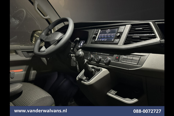 Volkswagen Transporter 2.0 TDI 150 pk L2H1 Euro6 # Airco | Trekhaak | Apple Carplay | Android Auto Parkeersensoren, Cruisecontrol
