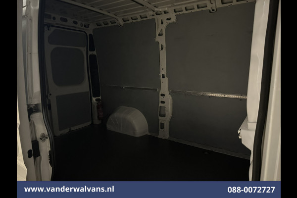 Peugeot Boxer 2.2 BlueHDi 120pk L2H2 Euro6 # Airco | Parkeersensoren Bijrijdersbank