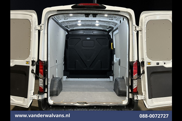 Ford Transit 2.0 TDCI L2H2 Euro6 # Airco | Camera | LED | Cruisecontrol | Parkeersensoren | Verwarmde voorruit Bijrijdersbank, 2450kg trekvermogen
