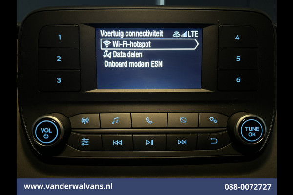 Ford Transit 2.0 TDCI L2H2 Euro6 # Airco | Camera | LED | Cruisecontrol | Parkeersensoren | Verwarmde voorruit Bijrijdersbank, 2450kg trekvermogen