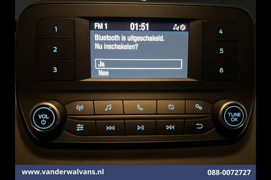 Ford Transit 2.0 TDCI L2H2 Euro6 # Airco | Camera | LED | Cruisecontrol | Parkeersensoren | Verwarmde voorruit Bijrijdersbank, 2450kg trekvermogen