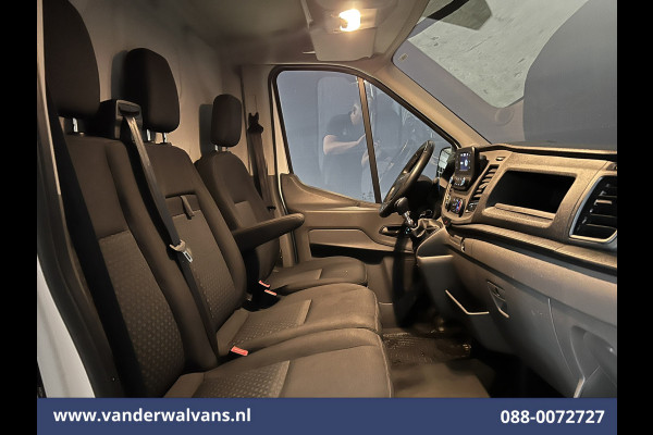 Ford Transit 2.0 TDCI L2H2 Euro6 # Airco | Camera | LED | Cruisecontrol | Parkeersensoren | Verwarmde voorruit Bijrijdersbank, 2450kg trekvermogen