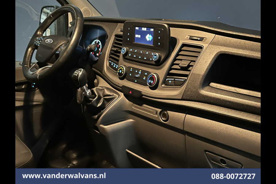 Ford Transit 2.0 TDCI L2H2 Euro6 # Airco | Camera | LED | Cruisecontrol | Parkeersensoren | Verwarmde voorruit Bijrijdersbank, 2450kg trekvermogen