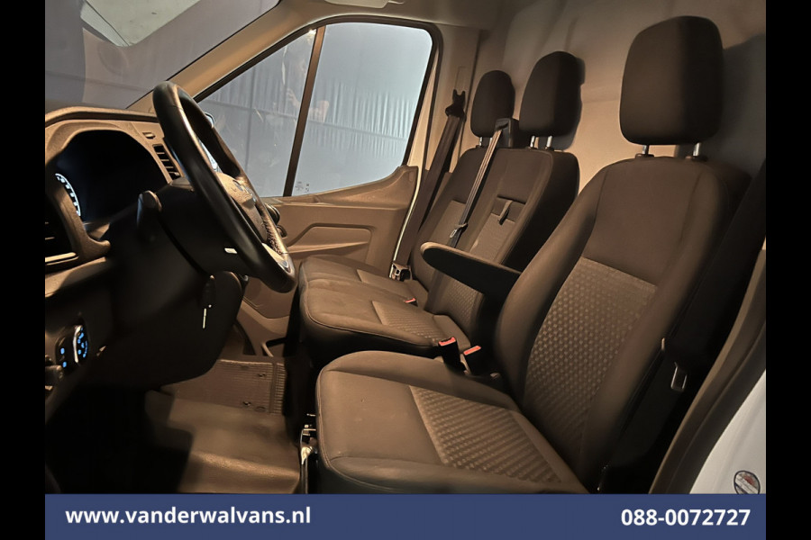 Ford Transit 2.0 TDCI L2H2 Euro6 # Airco | Camera | LED | Cruisecontrol | Parkeersensoren | Verwarmde voorruit Bijrijdersbank, 2450kg trekvermogen