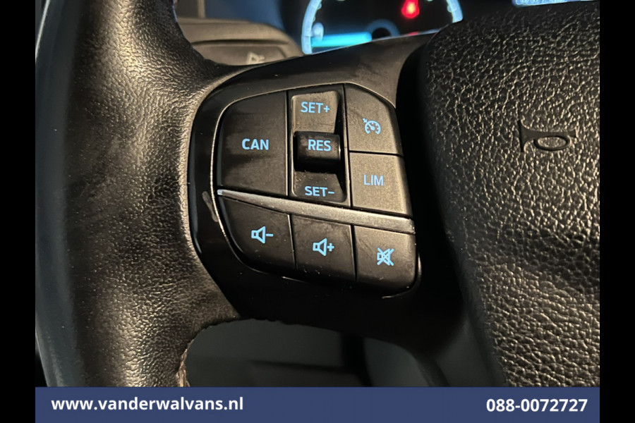 Ford Transit 2.0 TDCI L2H2 Euro6 # Airco | Camera | LED | Cruisecontrol | Parkeersensoren | Verwarmde voorruit Bijrijdersbank, 2450kg trekvermogen