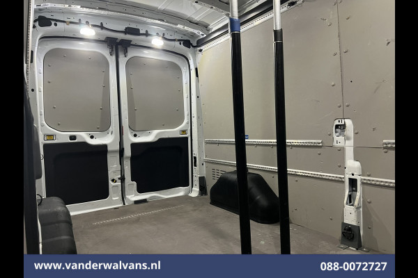 Ford Transit 2.0 TDCI 130pk L3H2 Euro6 # Airco | Navigatie | Stoelverwarming | Camera | Apple Carplay | Android Auto LED, cruisecontrol, parkeersensoren, verwarmde voorruit, 2500kg trekvermogen