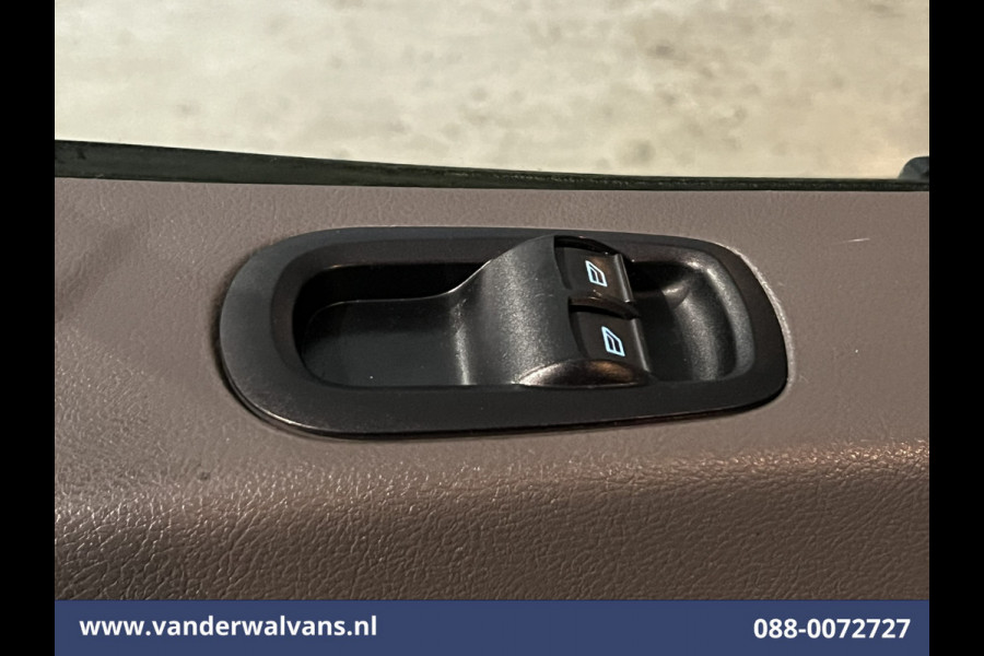 Ford Transit 2.0 TDCI 130pk L3H2 Euro6 # Airco | Navigatie | Stoelverwarming | Camera | Apple Carplay | Android Auto LED, cruisecontrol, parkeersensoren, verwarmde voorruit, 2500kg trekvermogen