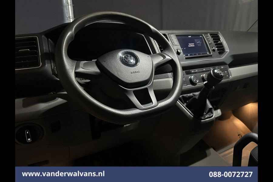 Volkswagen Crafter 2.0 TDI 140 pk L3H2 L2H1 Euro6 ** Airco | Apple Carplay | Cruisecontrol | Andoid Auto | Parkeersensoren, Stoelverwarming, Bijrijdersbank, 3000kg trekvermogen