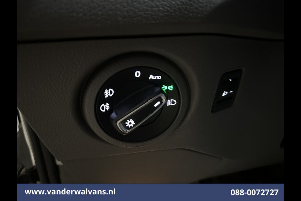 Volkswagen Crafter 2.0 TDI 140 pk L3H2 L2H1 Euro6 ** Airco | Apple Carplay | Cruisecontrol | Andoid Auto | Parkeersensoren, Stoelverwarming, Bijrijdersbank, 3000kg trekvermogen