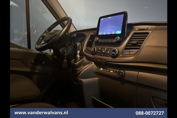 Ford Transit 2.0 TDCI 131pk L3H2 Euro6 Airco | Navigatie | Camera | Cruisecontrol | Apple Carplay | Stoelverwarming Android Auto, verwarmde voorruit, Parkeersensoren, Bijrijdersbank