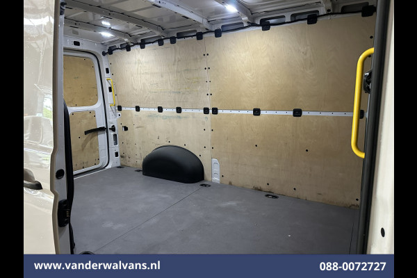 Volkswagen Crafter 2.0 TDI L3H2 L2H1 Euro6 Airco | Camera | Apple Carplay | Android Auto | Parkeersensoren Bijrijdersbank
