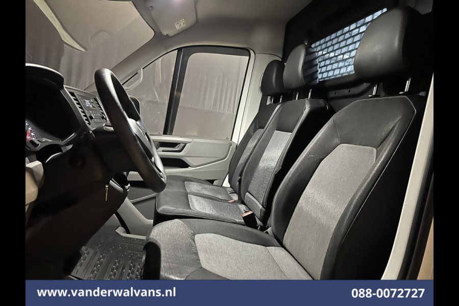 Volkswagen Crafter 2.0 TDI 140 pk L4H3 L3H2 Euro6 ** Airco | 3000kg trekhaak | Cruisecontrol | Parkeersensoren Bijrijdersbank