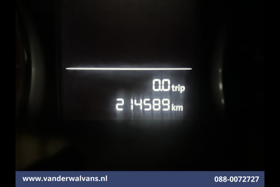 Volkswagen Crafter 2.0 TDI 140 pk L4H3 L3H2 Euro6 ** Airco | 3000kg trekhaak | Cruisecontrol | Parkeersensoren Bijrijdersbank