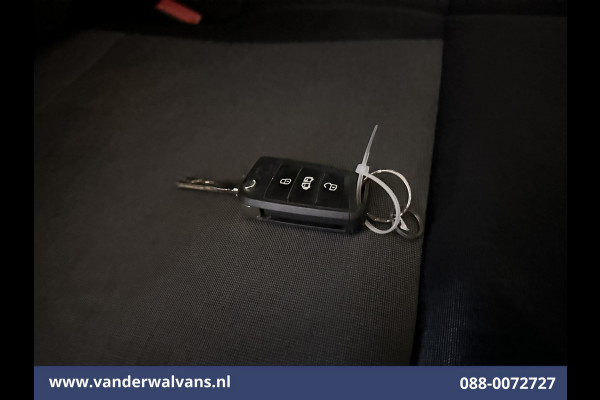 Volkswagen Crafter 2.0 TDI 140pk L3H3 L2H2 Euro6 Airco | Camera | Apple Carplay | Android Auto Parkeersensoren, Bijrijdersbank