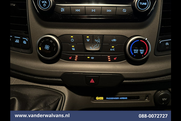 Ford Transit 2.0 TDCI 131pk L3H2 Euro6 Airco | Camera | Navigatie | Apple Carplay | Cruisecontrol Stoelverwarming, Verwarmde voorruit, Parkeersensoren, Bijrijdersbank, 2500kg trekvermogen