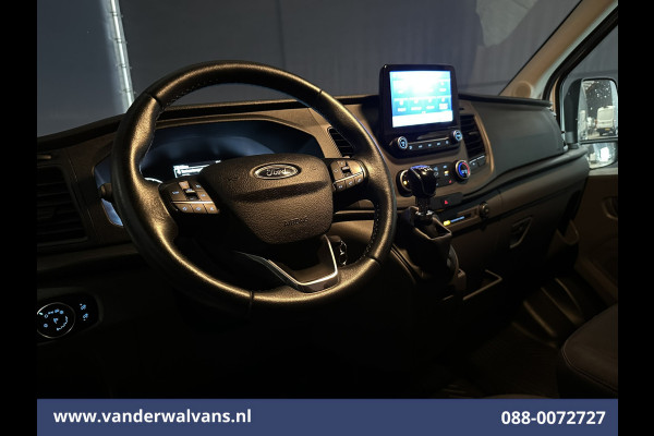 Ford Transit 2.0 TDCI 131pk L3H2 Euro6 Airco | Camera | Navigatie | Apple Carplay | Cruisecontrol Stoelverwarming, Verwarmde voorruit, Parkeersensoren, Bijrijdersbank, 2500kg trekvermogen