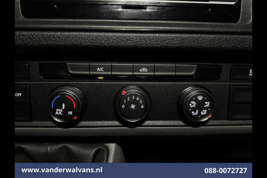 Volkswagen Crafter 2.0 TDI 141pk L3H3 L2H2 Euro6 Airco | Camera | Apple Carplay | Cruisecontrol Android Auto, Chauffeursstoel, Parkeersensoren, Bijrijdersbank, 3000kg trekvermogen, zilver
