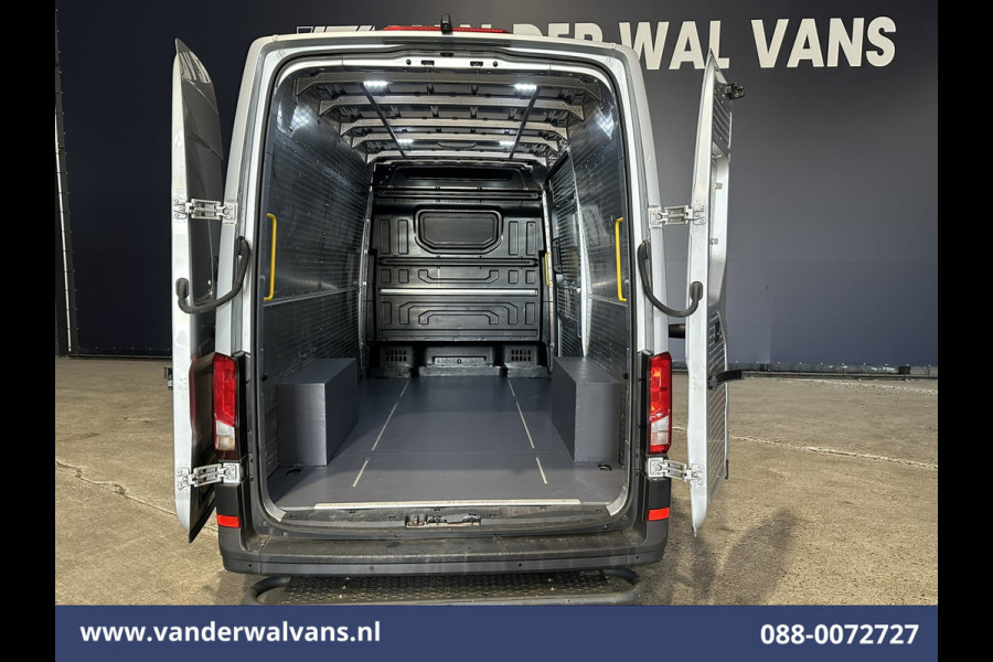 Volkswagen Crafter 2.0 TDI 141pk L3H3 L2H2 Euro6 Airco | Camera | Apple Carplay | Cruisecontrol Android Auto, Chauffeursstoel, Parkeersensoren, Bijrijdersbank, 3000kg trekvermogen, zilver