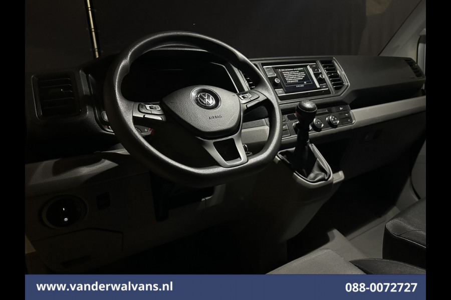 Volkswagen Crafter 2.0 TDI 141pk L3H3 L2H2 Euro6 Airco | Camera | Apple Carplay | Cruisecontrol Android Auto, Chauffeursstoel, Parkeersensoren, Bijrijdersbank, 3000kg trekvermogen, zilver