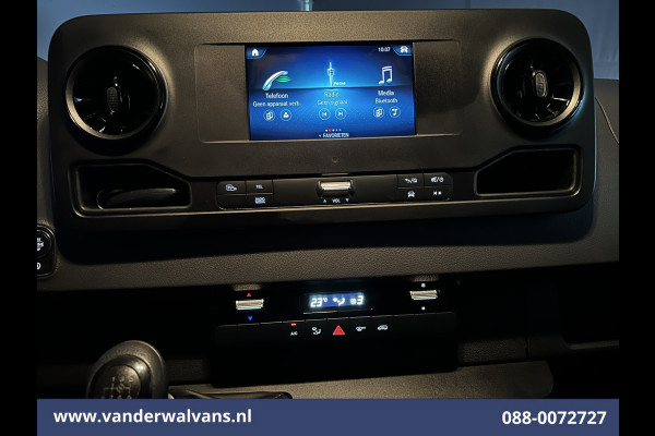 Mercedes-Benz Sprinter 315 CDI 150pk L2H2 Achterwielaandrijving Euro6 Airco | Camera | Apple Carplay | Android Auto Bijrijdersbank