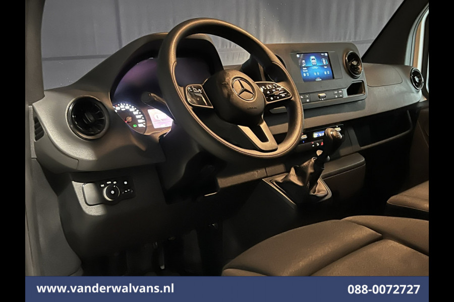 Mercedes-Benz Sprinter 315 CDI 150pk L2H2 Achterwielaandrijving Euro6 Airco | Camera | Apple Carplay | Android Auto Bijrijdersbank