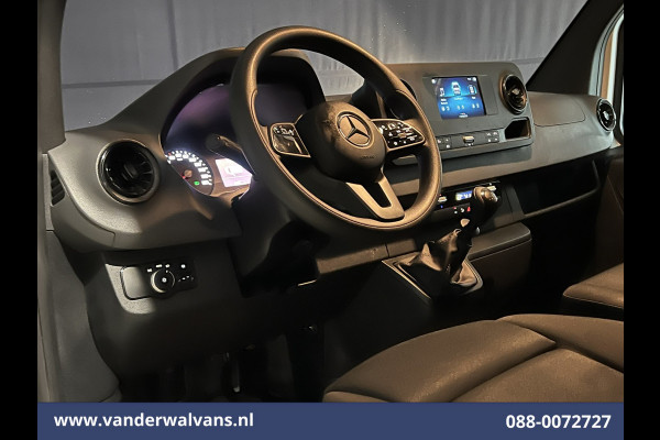 Mercedes-Benz Sprinter 315 CDI 150pk L2H2 Achterwielaandrijving Euro6 Airco | Camera | Apple Carplay | Android Auto Bijrijdersbank