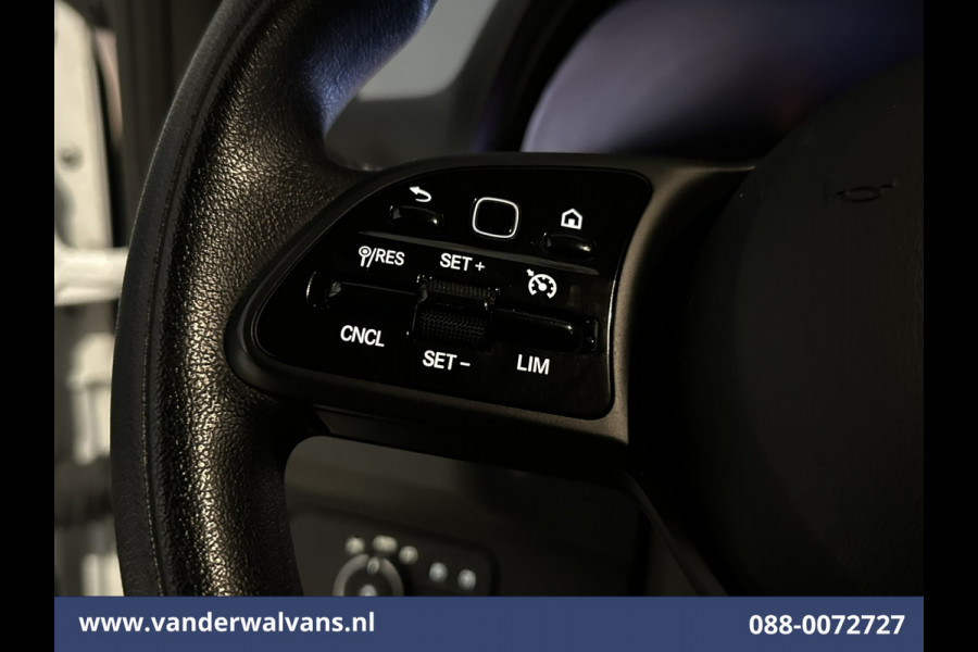Mercedes-Benz Sprinter 315 CDI 150pk L3H2 Euro6 Airco | 360 Graden Camera | Navigatie | Apple Carplay Android Auto, Cruisecontrol, Parkeersensoren, Stoelverwarming, Chauffeursstoel, Bijrijdersbank