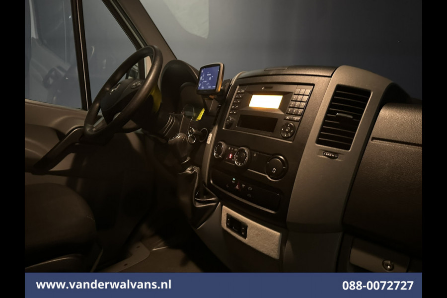 Mercedes-Benz Sprinter 316 CDI 164pk L2H2 Euro6 Airco | 2800kg trekhaak | Cruisecontrol Parkeersensoren