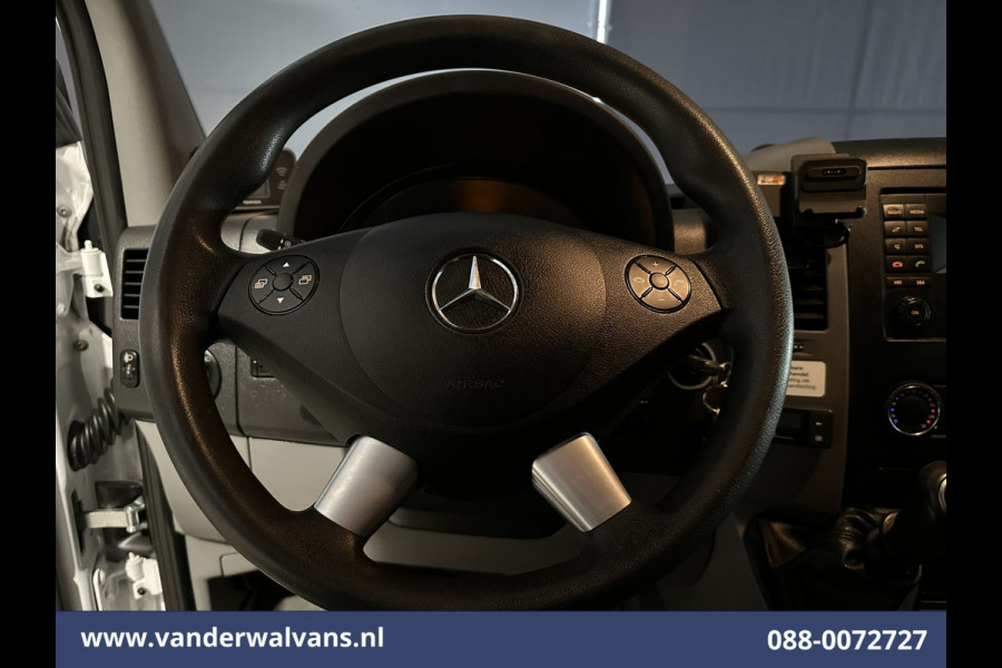 Mercedes-Benz Sprinter 316 CDI 163pk L2H2 Euro6 Airco | 2800kg trekhaak | Cruisecontrol | Parkeersensoren zijdeur