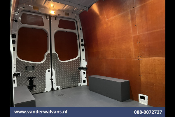 Mercedes-Benz Sprinter 316 CDI 163pk L2H2 Euro6 Airco | 2800kg trekhaak | Cruisecontrol | Parkeersensoren zijdeur