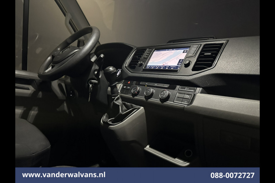 Volkswagen Crafter 2.0 TDI 141pk L3H2 L2H1 Euro6 Airco | Camera | Navigatie | 3000kg trekhaak Apple Carplay, Android Auto, Parkeersensoren, Bijrijdersbank
