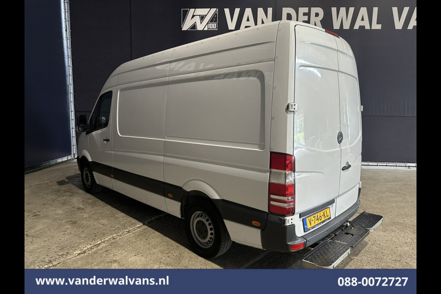 Mercedes-Benz Sprinter 316 CDI 163pk L2H2 Euro6 Airco | Cruisecontrol | 2800kg Trekhaak Parkeersensoren