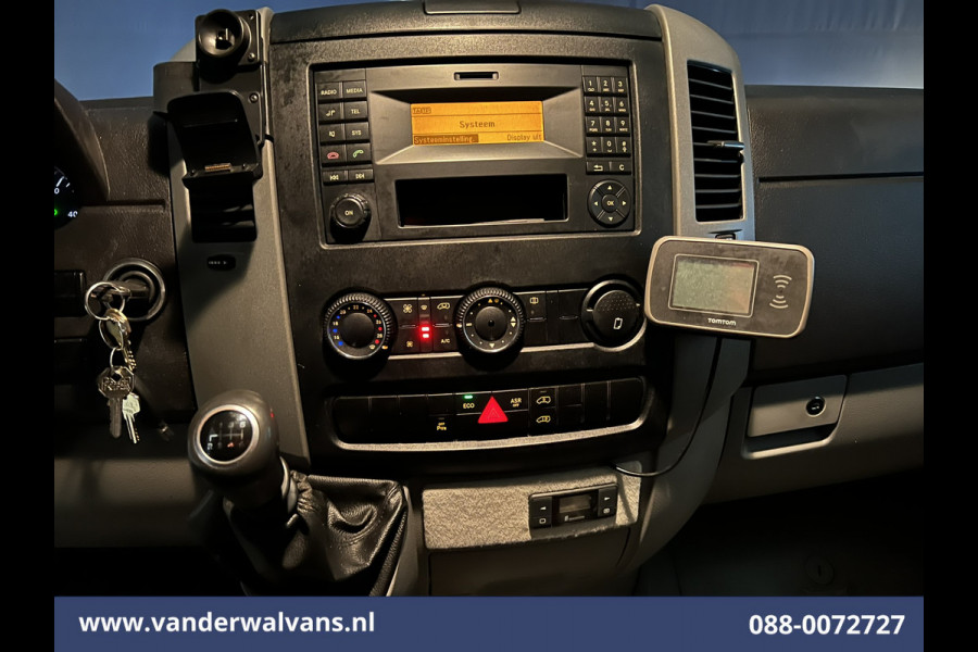 Mercedes-Benz Sprinter 316 CDI 163pk L2H2 Euro6 Airco | Cruisecontrol | 2800kg Trekhaak Parkeersensoren